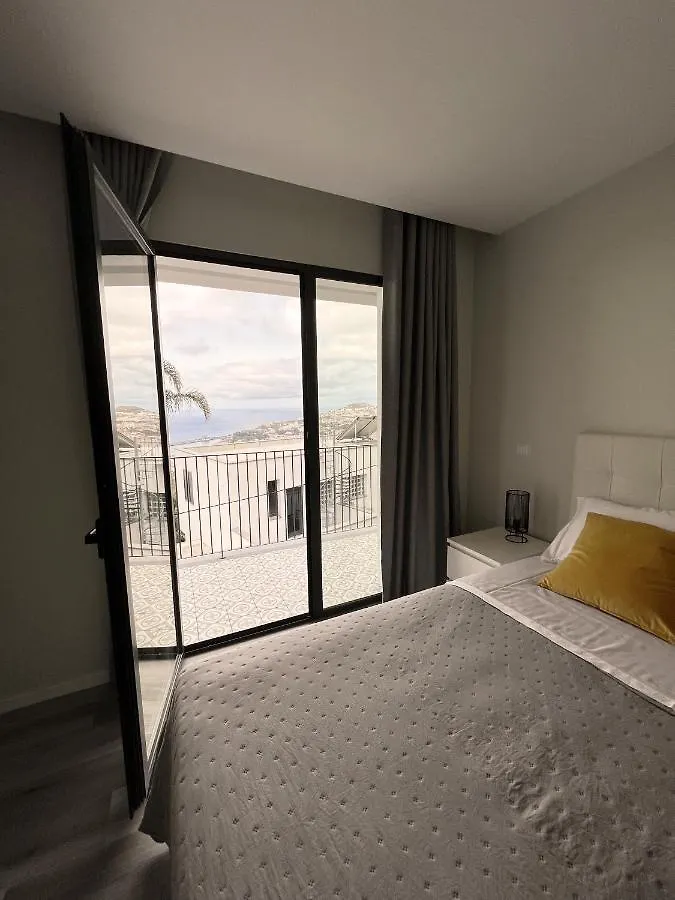 Dona I Apartments At Botanical Garden Funchal