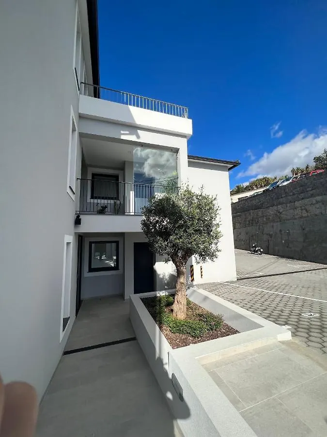Dona I Apartments At Botanical Garden Funchal